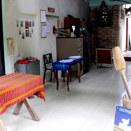 Ximenas Guest House San Salvador Exterior photo