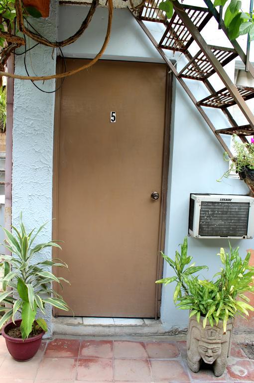 Ximenas Guest House San Salvador Exterior photo