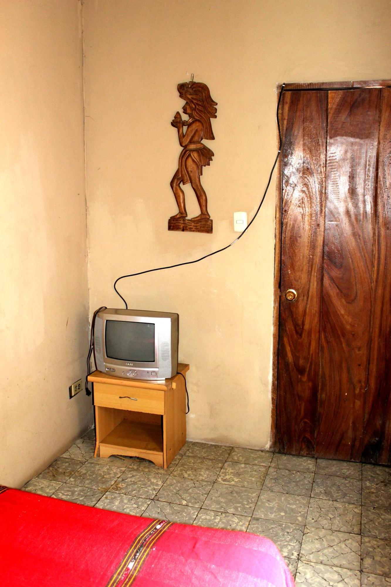Ximenas Guest House San Salvador Exterior photo